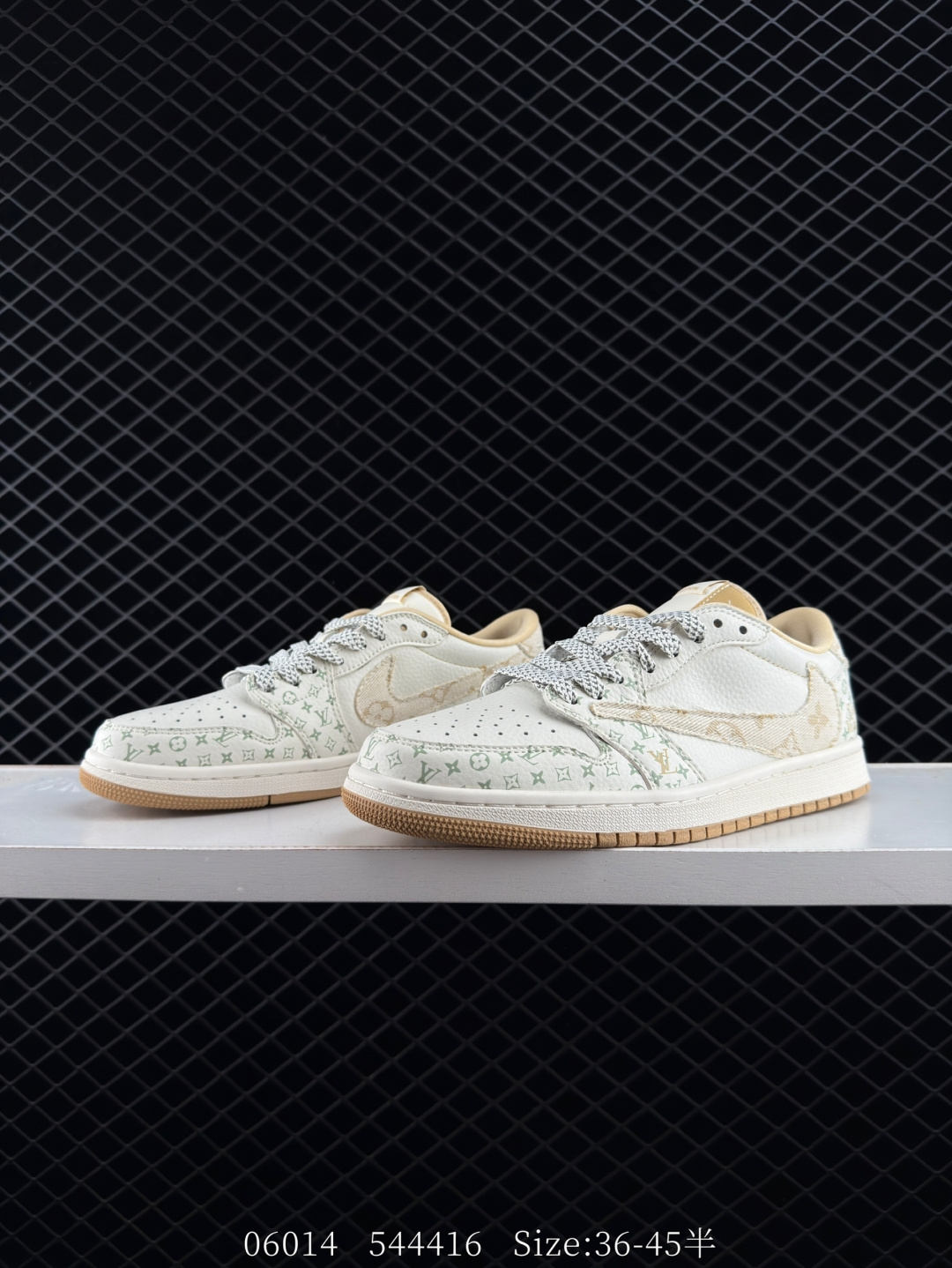 Nike Air Jordan 1 x Travis Scott AJ1